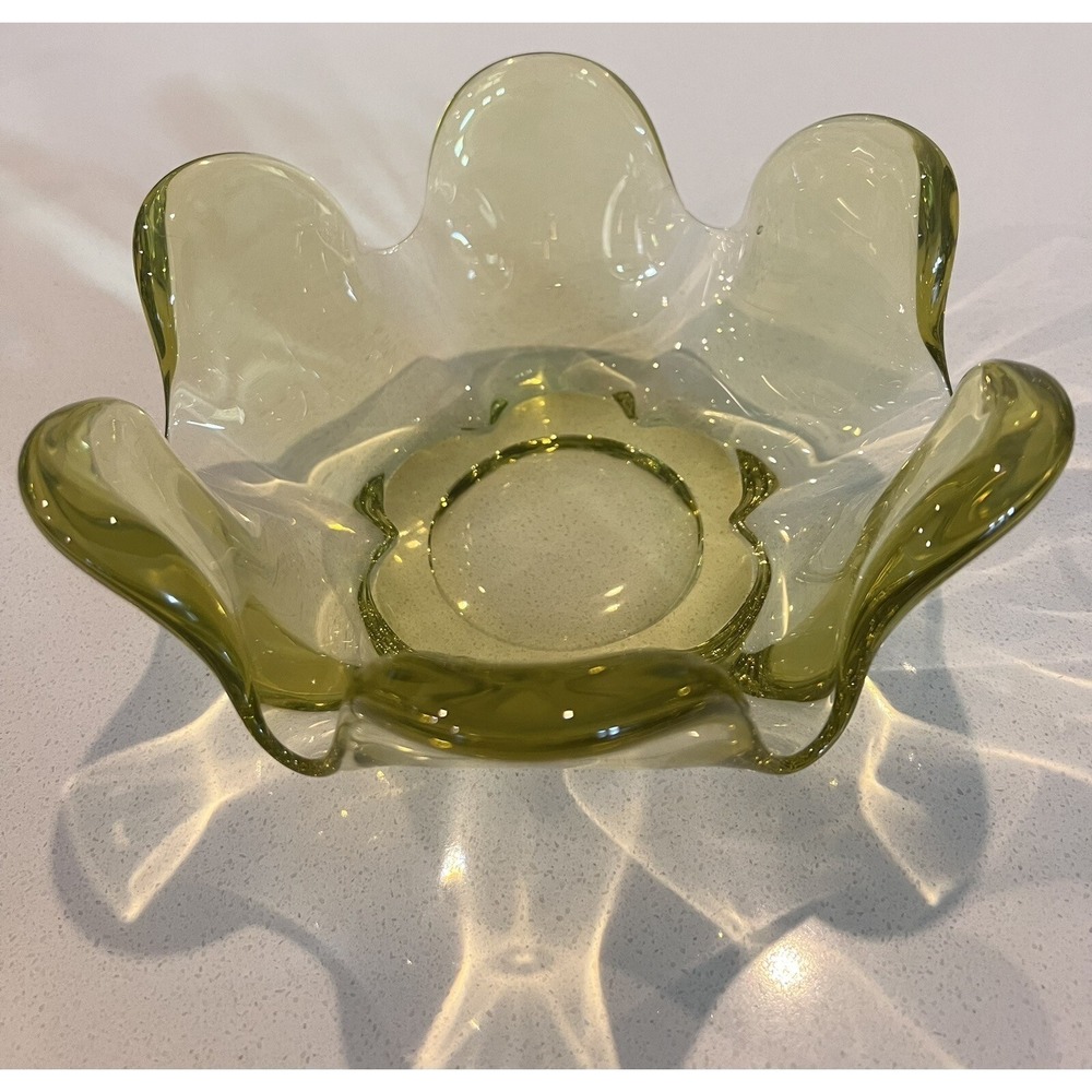 Rare Vtg Duncan Miller Canterbury 1930s Chartreuse‎ Green 6 Petal Dish Bowl